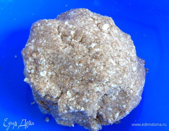 Замесить тесто.