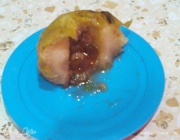 С клубничным сиропом, манкой и ванилином.