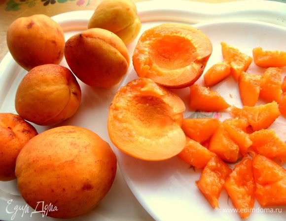 Разрезать на удобные кусочки.