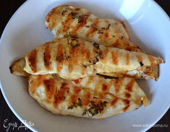 Готовые курицу временно отложить в сторону. И дать чуть-чуть остыть.