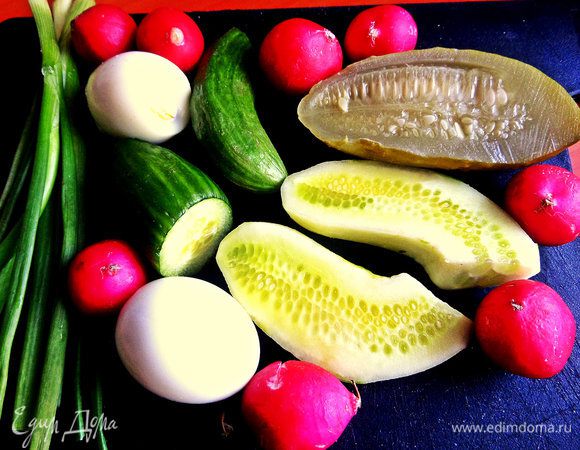 Моем, чистим овощи.