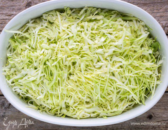 Выложить в форму для запекания.