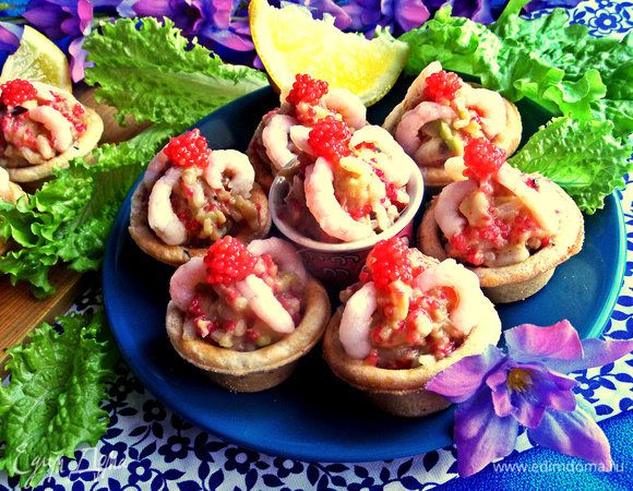 Наполняем осторожно корзиночки начинкой с горкой, на 10 шт. точно хватит!