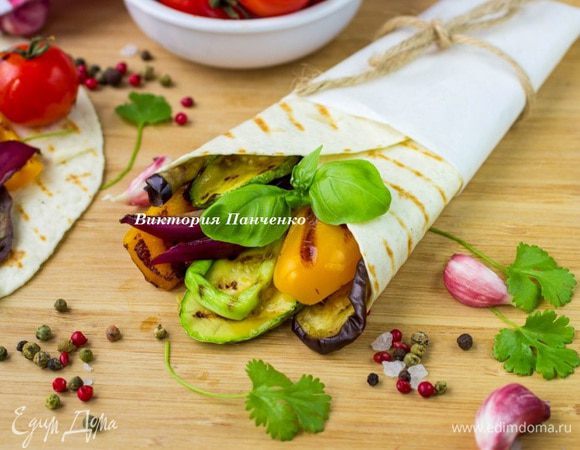 Завернуть конвертом и съесть с удовольствием:)