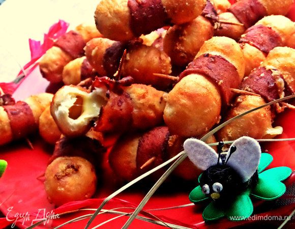 Вынимаем на салфетку, потом на большое блюдо.