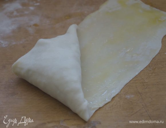 Загибаем треугольником, потом еще раз треугольником и так до конца пока не закончится полоса теста.