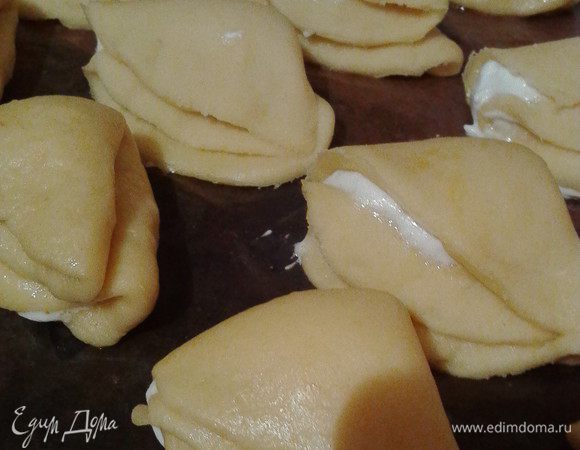 Выпекаем в духовке, разогретой до 160°-170° 15-20 минут (зависит от духовки).