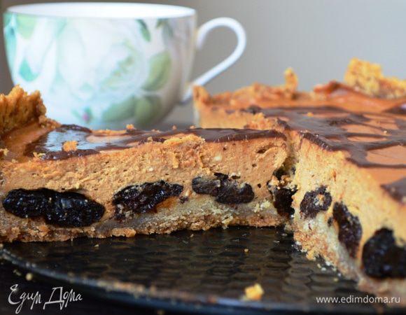 Приятного аппетита! Можно украсить растопленным шоколадом!)