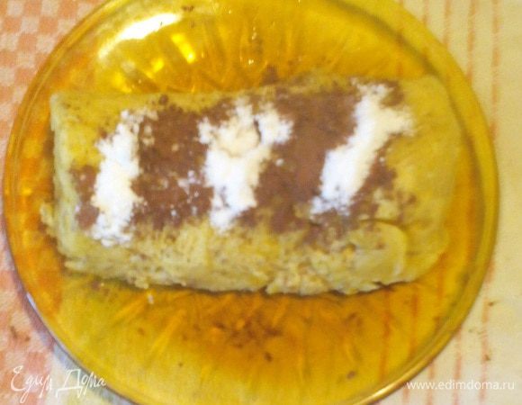 Вторую посыпала сахарной пудрой и какао, как зебру.