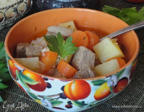 Подавать горячим. Хорошо бы с горячим кукурузным хлебом.