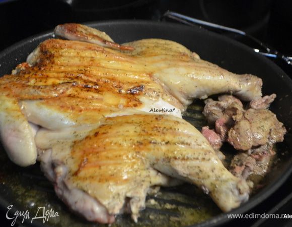 Перевернем кожицей вверх, ставим опять груз и готовим опять 15 мин. 