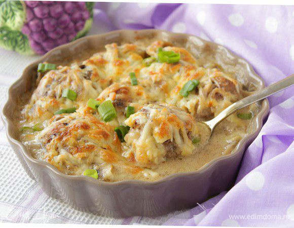 Запекайте в разогретой духовке 180–200°С 15 мин. до золотистой корочки.