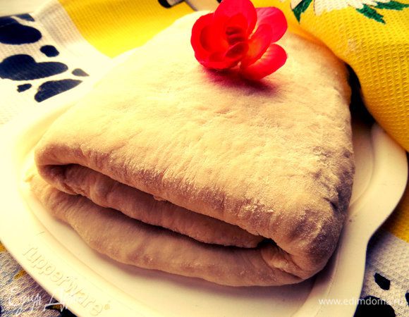 Держим в пакете в холодильнике и отрезаем нужное количество для пирогов, тарталеток, особенно сочетается с несладкими начинками!