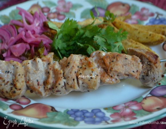 Подаем к столу с гарниром и зеленью. Приятного аппетита.
