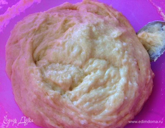 Вы должны прямо видеть кусочки сахара в тесте. Думаю, мне удалось передать это на фото.