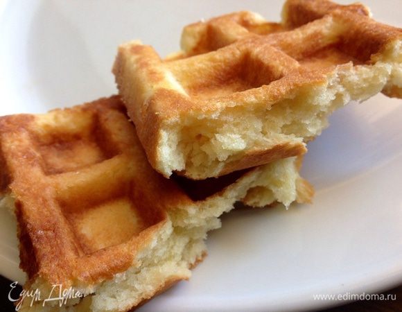 Вот так выглядит тесто готовых вафель в разрезе.