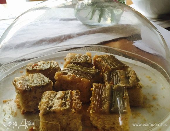 Немного остудив, перевернуть пирог на тарелку и вот и все ;) 