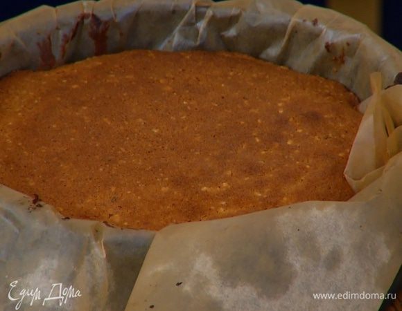 Выпекать в разогретой духовке 35–40 минут.