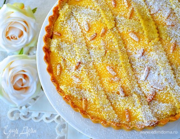 Подавайте полностью остывшим, присыпав сахарной пудрой. Будет ещё лучше, если тарт постоит в холодильнике пару часов. Приятного аппетита!