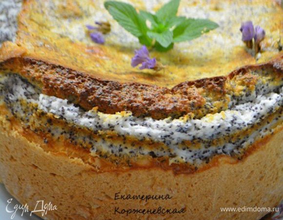 Вытащить пирог и остудить. Только после этого снять бортики.