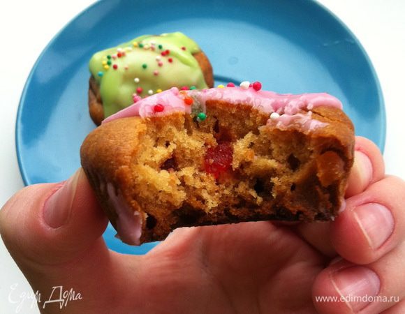 Ставьте чайник, зовите друзей и родных, садитесь за стол и наслаждайтесь!
Думаю, это лучшее начало пасмурного летнего дня :)