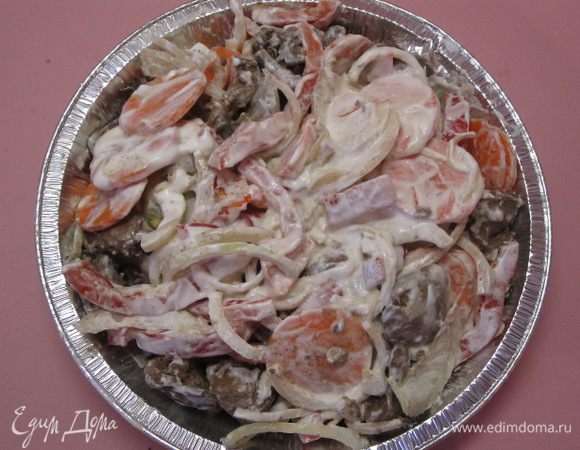 Выложить в форму для запекания.