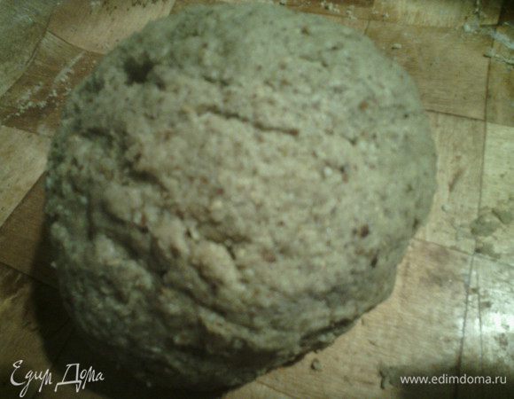 Смешать все ингредиенты, оставить на 30-40 минут. Если нет апельсиновой воды, используйте воду из бутылки. Тесто должно быть как пластилин, упругое. 