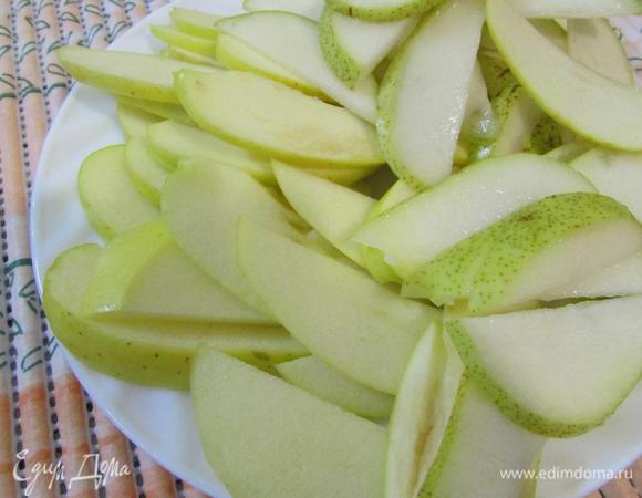 Затем яблоки и груши.