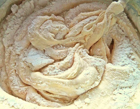 Тоже осторожно перемешиваем.