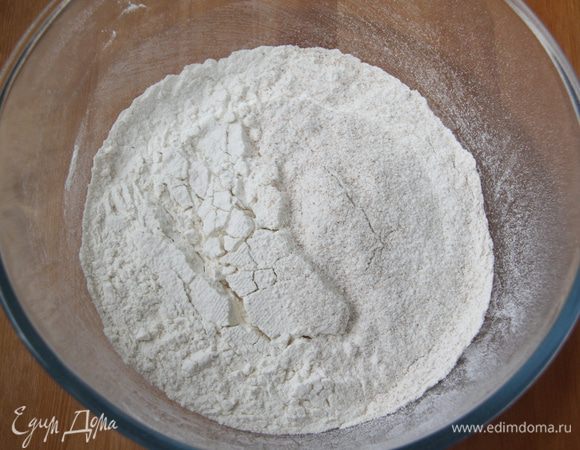 Муку просеять.