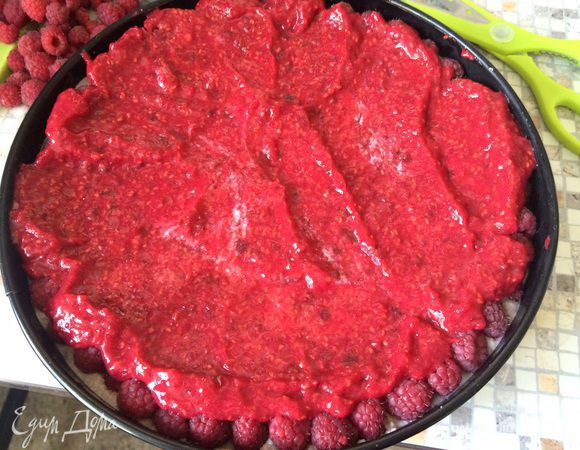 И погнали медитативно, вспоминая последнее занятие йогой за 3-4 минуты не торопясь ровно выстраиваем малину. Высыпать можно, но будет совсем не то.