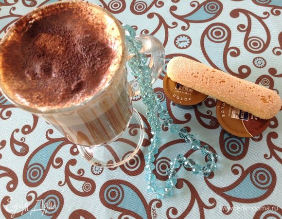 Подавать с печеньем.