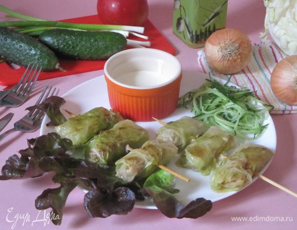 Подать со сметаной или с любым соусом, можно томатным.