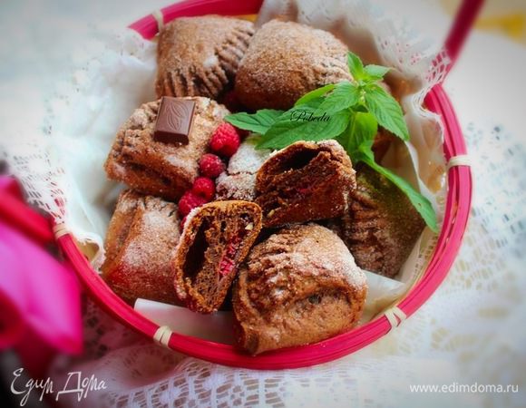 Еще не совсем остывшая начинка - просто кайф!