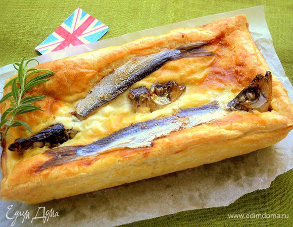 Подавать можно в холодном и горячем виде. В холодном виде мне показался пирог вкуснее.