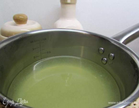 Бульон процедить.