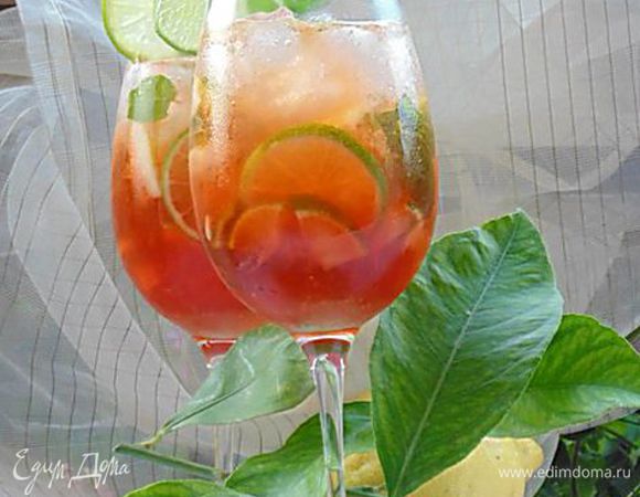Украсить долькой лайма и мятой.
Наслаждаемся!