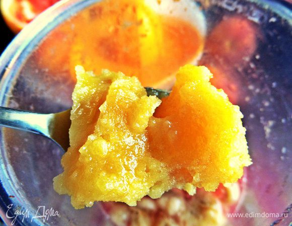 Добавим мёд по вкусу, так как компот я варила без сахара.