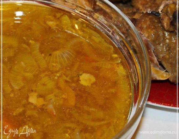 А вот и он! Сок дымлямы. Нет, правда, это действительно нереально вкусно. Смесь овощных соков, птичьего жира… в общем, на вкус жирности не ощущается. Только насыщенный мясо – овощной вкус.