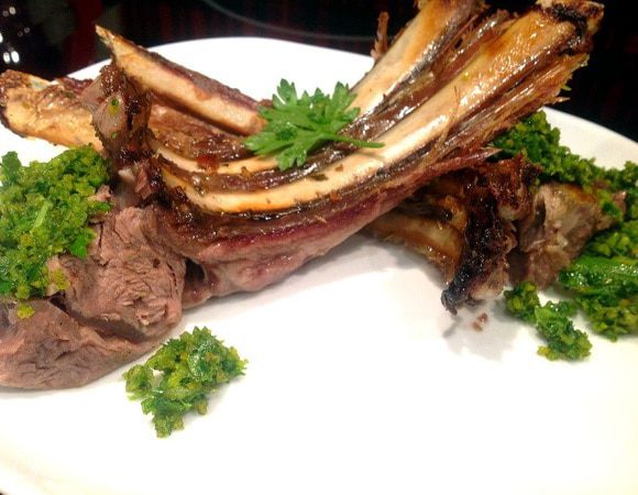 Подавайте горячим, сверху выложите гремолату.
Приятного аппетита!