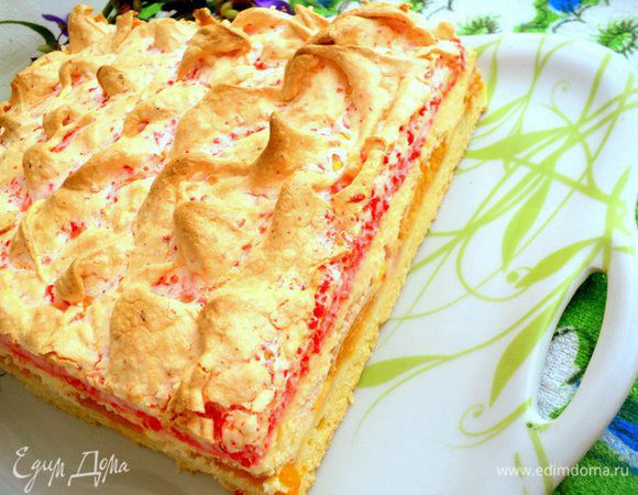 Дать сырнику остыть в духовке при приоткрытой дверце. Затем сырник желательно выдержать в холодильнике 12 часов.