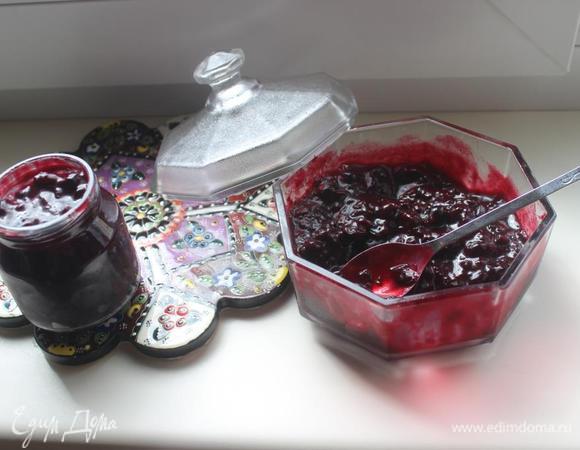 Чатни из черной смородины готов! 