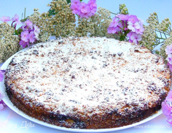 Выпекать 40 минут при температуре 190°С. При желании посыпать сахарной пудрой.