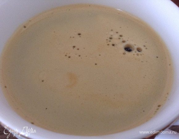 И аккуратно добавить свежесваренный кофе.