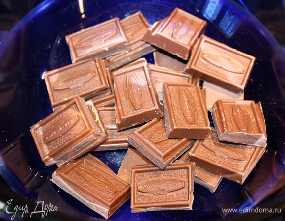 Шоколадно-кофейный лед. Шоколад растапливаем на паровой бане.