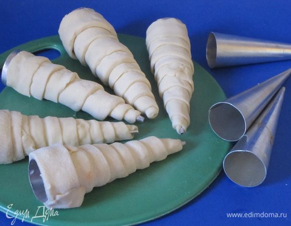 Так же сформировать еще 4 трубочки.