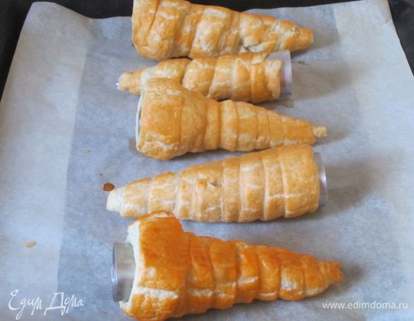 Выпекать в духовке 10-15 минут при 180С.