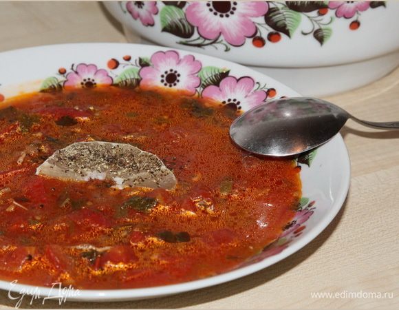 Ну и все! Приглашаем всех к столу и наслаждаемся прекрасным супом. Подаем с долькой лимона - присоленой и поперченой.