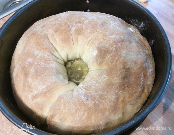 Выпекайте тортано в течение 35 минут, ориентируйтесь по своей духовке. 