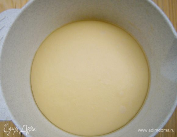 Время подхода 1-1,5 часа. Тесто должно увеличиться в 2 раза.